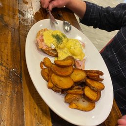 Canadian Eggs Benedict