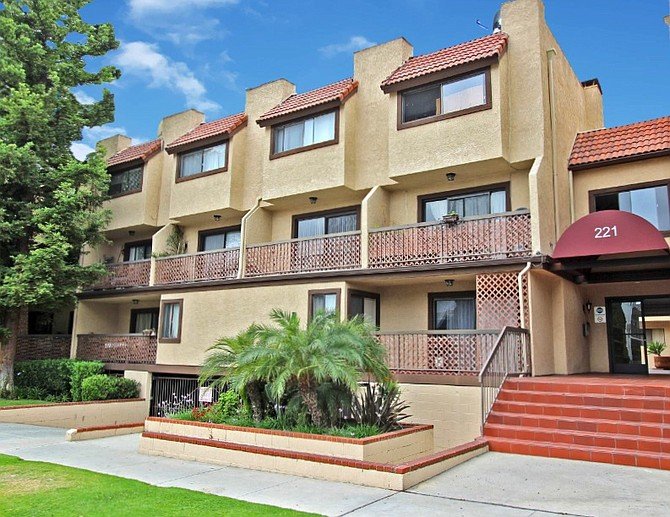 THE MANAGEMENT EMPORIUM Updated August 2024 49 Reviews 1124 N