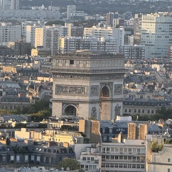La Tour Eiffel - Landmarks & Historical Buildings Near Me - Paris, 75 La Tour Eiffel - Landmarks & Historical Buildings Near Me - Paris, 75