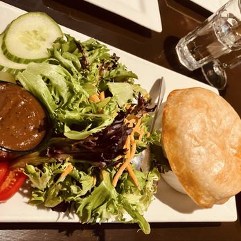 Lititz Springs Inn - Chicken and leek pie - Salad Near Me - Lititz, Pennsylvania