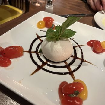 Serafina Tribeca - Bars Near Me - New York, New York