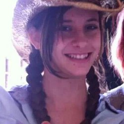 Endless Trails Stables - Sweetheart animal lover and artist Nikki