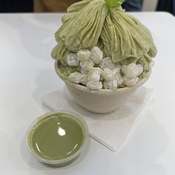Oakobing - Single size Matcha with Shot of Matcha Condensed Milk - Ice Cream & Frozen Yogurt Near Me - Pasadena, California Oakobing - Single size Matcha with Shot of Matcha Condensed Milk - Ice Cream & Frozen Yogurt Near Me - Pasadena, California