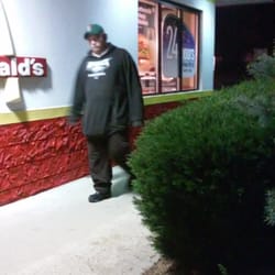 Another well heeled Toms River resident headed for McDonald's at 42 rt 37. Less than stellar service, good food however. Men's rm filthy.