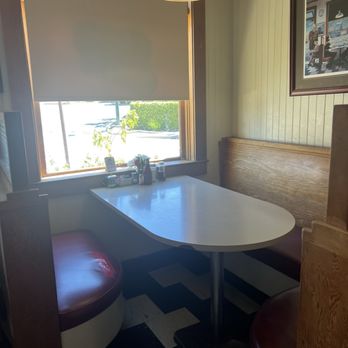 Del Monte Cafe - Indoor seating - Breakfast & Brunch Near Me - San Luis Obispo, California