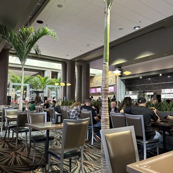 ABC Commissary - Comfortable indoor seating - New American Near Me - Orlando, Florida ABC Commissary - Comfortable indoor seating - New American Near Me - Orlando, Florida