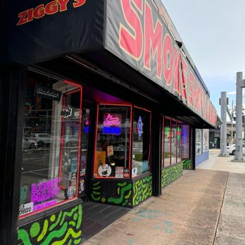ZIGGY'S SMOKE SHOP - Updated January 2026 - 102 Photos & 31