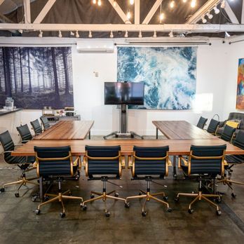 PHOENIX - Corporate off-site at PHOENIX. Many different ways to set up our space for your needs. - Shared Office Spaces Near Me - Alameda, California