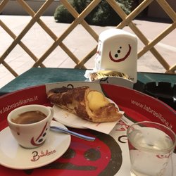 Pasticceria dell'Arte - Coffee and a Pastry