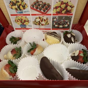 Edible Arrangements - My family ate 4 items, but the dip job and coating of almonds was pretty lousy. No salt and seems like no caramel on my apple slice - Gift Shops Near Me - Vacaville, California