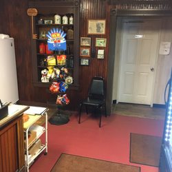 Pizza & Sub Shoppe - Entrance