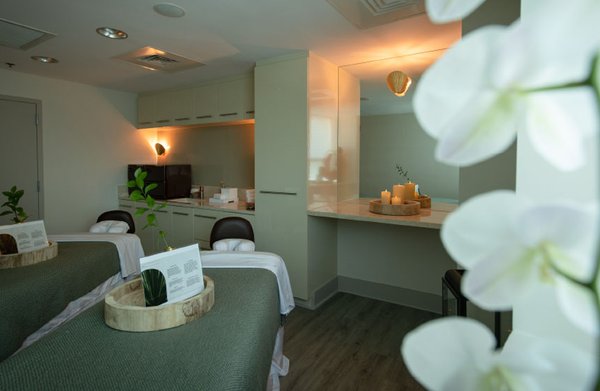 Leaf Spa at AKA Brickell by null