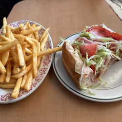 Pete's Restaurant & Pizzeria - Ham cosmo and large fry