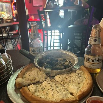 Sliced Pizza - Gotta try the Jalapeño poppers and garlic knots. Come check it out. It's worth your time!! - Pizza Near Me - Las Vegas, Nevada