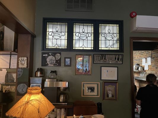 Queen Mother Cafe by null