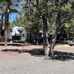 Apache Acres RV - Nice trees .