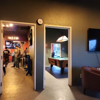 Freewheel Brewing Company - Inside - Breweries Near Me - Fremont, California
