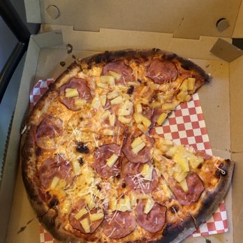 Mt. Adams Pizza - Hawaiian Pizza - Pizza Near Me - Trout Lake, Washington Mt. Adams Pizza - Hawaiian Pizza - Pizza Near Me - Trout Lake, Washington