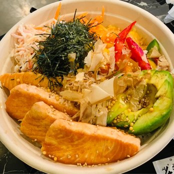 Poki DC - Grilled salmon with 5 topings. Salmon was grilled well. Crab salad was tasting a little weird. - Bubble Tea Near Me - McLean, Virginia