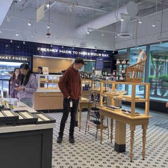 Paris Baguette - Bakeries Near Me - Bellevue, Washington
