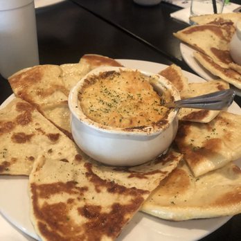 Backstreets Grill - Crab and artichoke dip - New American Near Me - Columbia, South Carolina