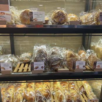 Sunmerry Bakery - Pastries - Bakeries Near Me - Fort Lee, New Jersey