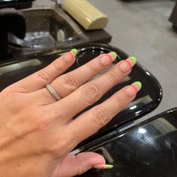 West 71 Spa Nails - Nails by Ana