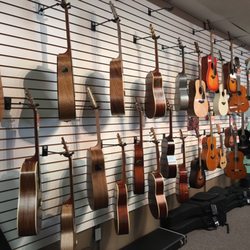 Phillips Music - Acoustic guitars