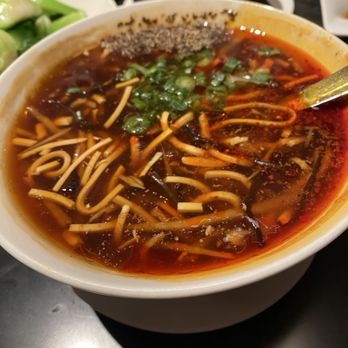 Din Tai Fung - Vegetarian Hot & Sour Soup - Shanghainese Near Me - Glendale, California Din Tai Fung - Vegetarian Hot & Sour Soup - Shanghainese Near Me - Glendale, California