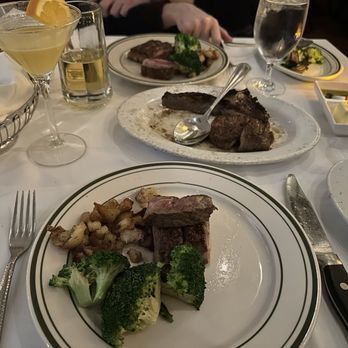 Benjamin Steakhouse - Steakhouses Near Me - New York, New York