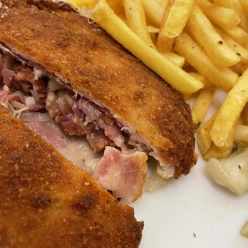 Cordon Bleu House - Swiss Food Near Me - Biel, BE