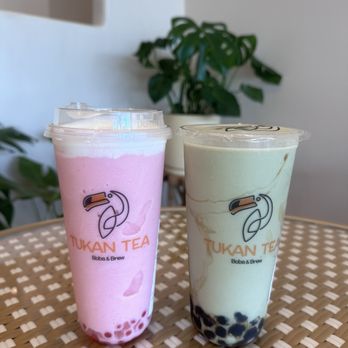 Tukan Tea - Strawberry creamy cloud and matcha oat milk - Bubble Tea Near Me - Gilbert, Arizona