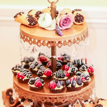 Two Fat Cookies - mini cannolis & berry tartlets - Bakeries Near Me - Delray Beach, Florida Two Fat Cookies - mini cannolis & berry tartlets - Bakeries Near Me - Delray Beach, Florida