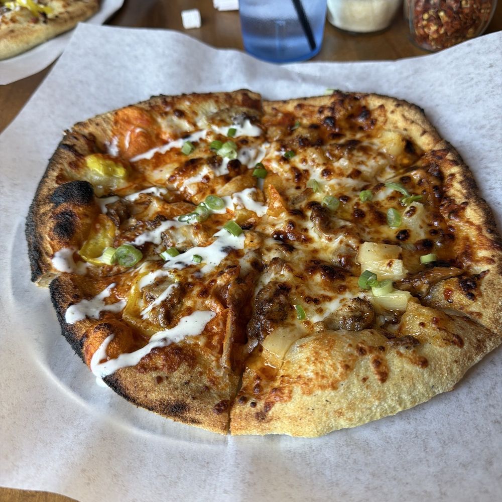 Half Chili Chicken and half Buffalo chicken! Half Chili Chicken and half Buffalo chicken!