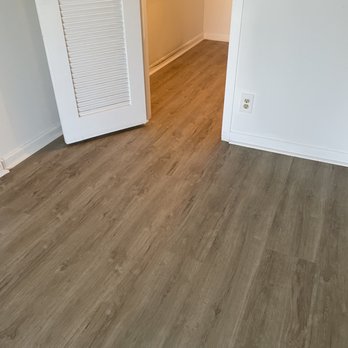 Florida Flooring - an empty room with a closet - Flooring Near Me - Boynton Beach, Florida