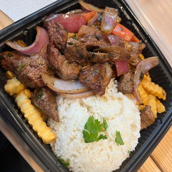 Mercado 27 - Lomo Saltado - Peruvian Near Me - Hartford, Connecticut Mercado 27 - Lomo Saltado - Peruvian Near Me - Hartford, Connecticut