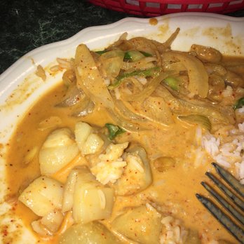 New Bangkok - a plate of food with rice and vegetables - Thai Near Me - Auburn Hills, Michigan New Bangkok - a plate of food with rice and vegetables - Thai Near Me - Auburn Hills, Michigan