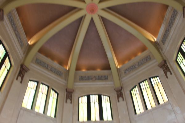 Vista House at Crown Point by null