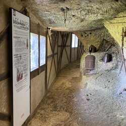 La Roque Saint Christophe - Fortress