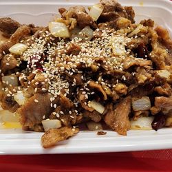 Sauteed sliced lamb with cumin