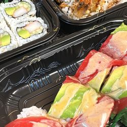 East Pearl Asian Bistro - California Roll Shrimp Tempura Roll