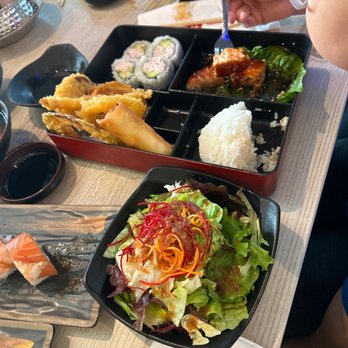 Heemo Sushi - Teriyaki salmon bento - Sushi Bars Near Me - Orange, California