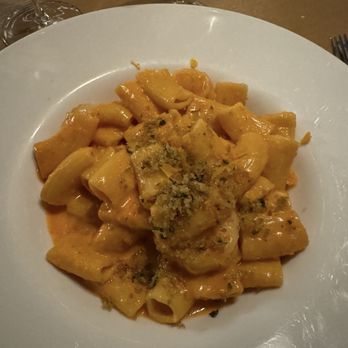 Il Cervo - CONCHIGLIE ALLA VODKA - Cocktail Bars Near Me - Milwaukee, Wisconsin