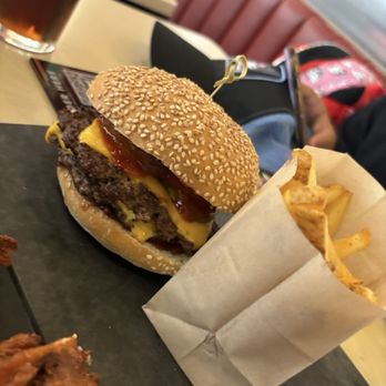 Essex Burger - Fish & Chips Near Me - Queens, New York