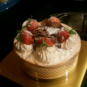 Breeze Bakery Cafe - Bakeries Near Me - Annandale, Virginia