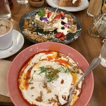 Milk Bar & Bistro - American Near Me - Barcelona, B Milk Bar & Bistro - American Near Me - Barcelona, B