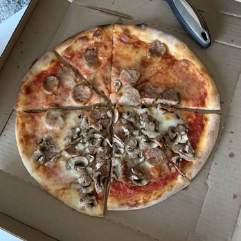 Trattoria D.O.C. - Dominoes is better - Italian Near Me - Evanston, Illinois Trattoria D.O.C. - Dominoes is better - Italian Near Me - Evanston, Illinois