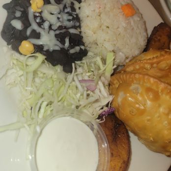 Republica Empanada - empanada platter - Latin American Near Me - Mesa, Arizona Republica Empanada - empanada platter - Latin American Near Me - Mesa, Arizona