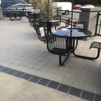 Gigi's Cafe - Outside dining - Breakfast & Brunch Near Me - Burlingame, California