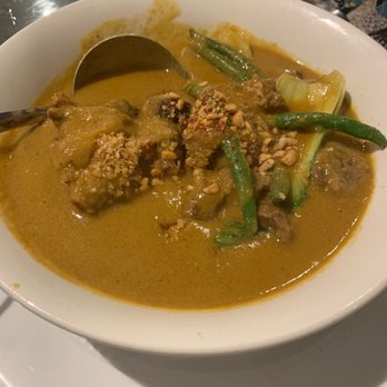 CARiN de RiA - Oxtail Kare Kare - Filipino Near Me - Encinitas, California